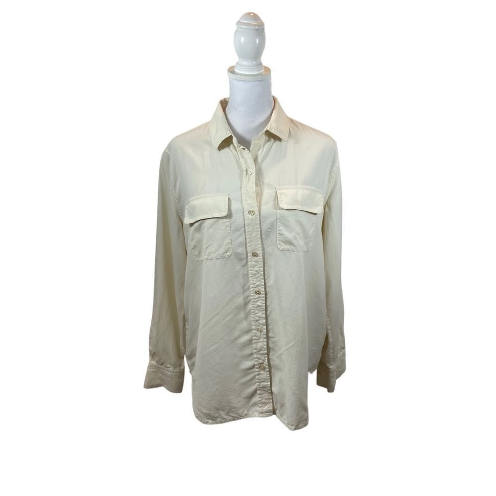 Ladies Everlane Silk Button Down Blouse Bone Color Size 4‎